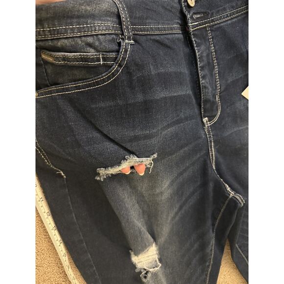 WallFlower Jeans Plus Size 20 Luscious Curvy Skinny Dark Wash Distressed NWT - Picture 10 of 11